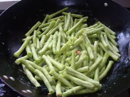 Make Soybeans fried eggs step 5