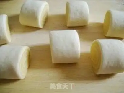 Make Pumpkin roll step 12