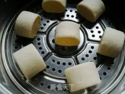 Make Pumpkin roll step 13
