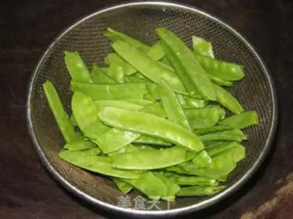 Make Dutch bean fried chicken step 1