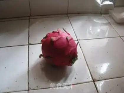 Make Banana shake of the flamingo step 0