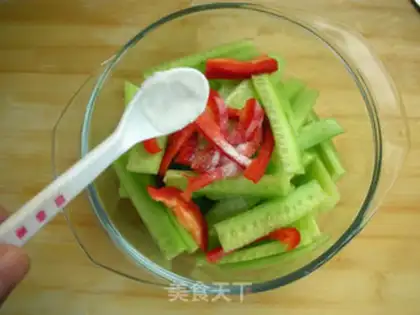 Make Spicy cucumber step 1