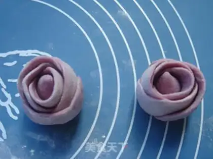 Make Potato rose buns step 13