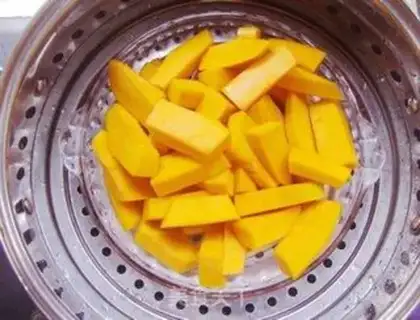 Make Coconut pumpkin pie step 0