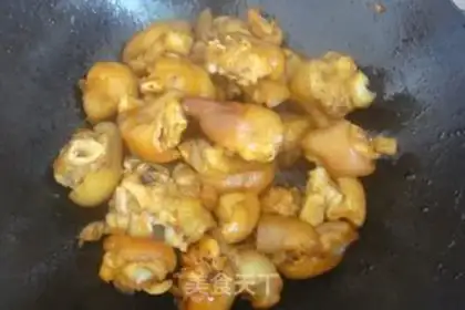 Make Peanuts burn pigs
