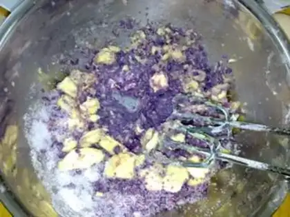 Make The green potato cake step 0