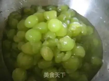 Make Up the grape juice step 0
