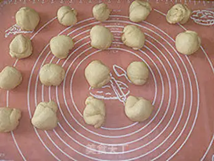 Make Coconut bean bread step 10
