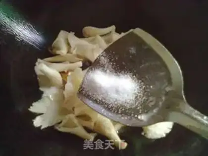 Make Garlic broccoli step 3