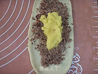 Make Coconut bean bread step 12