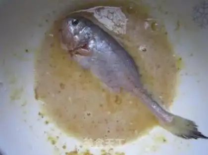 Make Dried yellow fish step 4