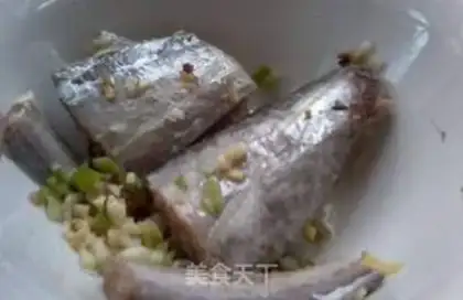 Make Jell-O fish step 0