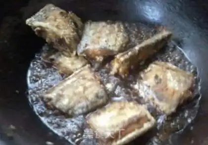 Make Jell-O fish step 2