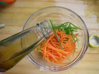 Make Green pepper carrot pickles step 4