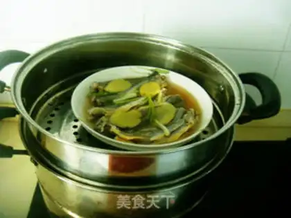 Make Snow pickles, yellow fish step 5