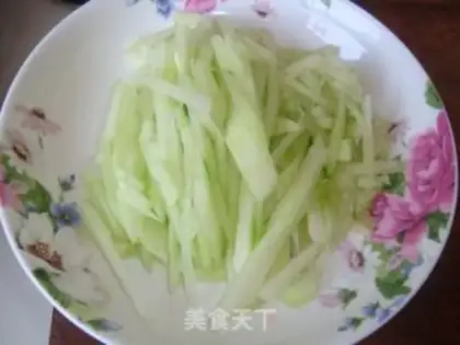 Make Three cold noodles step 1