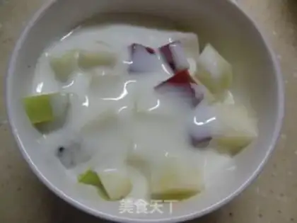 Make Yogurt and garlic salad step 5