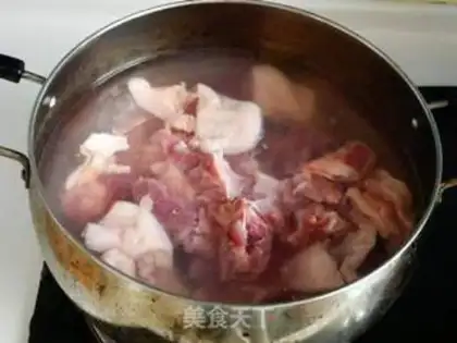 Make The taco garlic and duck step 1