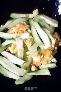 Make Smelt shrimp fried eggs step 7