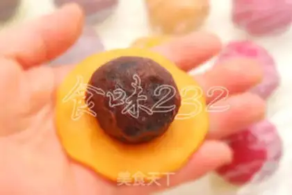 Make Five-colour moon cakes step 19