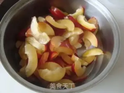 Make Plum sauce step 1
