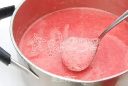 Make Watermelon popsicle step 1