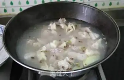 Make Spicy beef noodles step 3