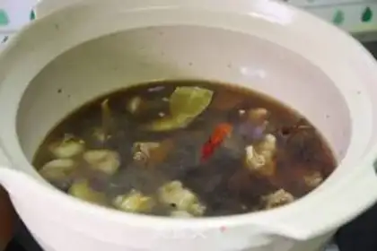 Make Spicy beef noodles step 7