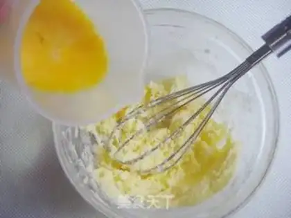 Make Bean pineapple bun step 4