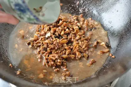 Make Meat sauce noodles step 6