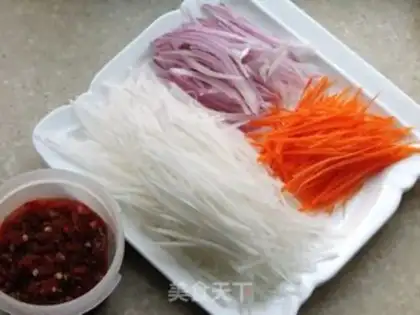 Make Green pepper pack of pickles step 1