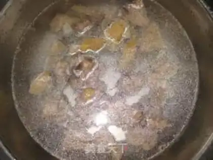 Make A chicken leg with mushrooms step 4