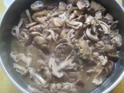 Make A chicken leg with mushrooms step 8