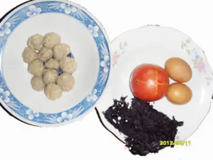 Make Purple tomato meatball soup step 0