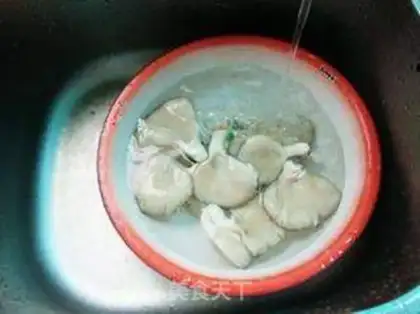 Make Mushrooms and cabbage step 0
