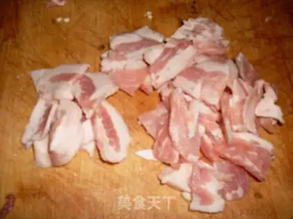Make Double pepper fried meat step 2