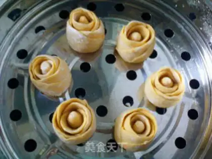 Make Yellow rose bun step 9