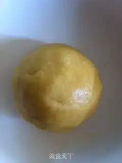 Make Gold-tree mud rolls step 3