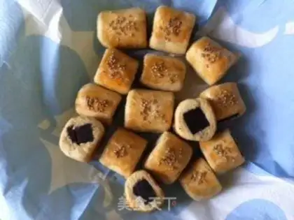 Make Gold-tree mud rolls step 7