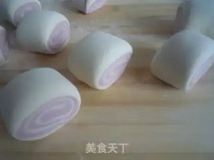 Make Potato-coloured buns step 9