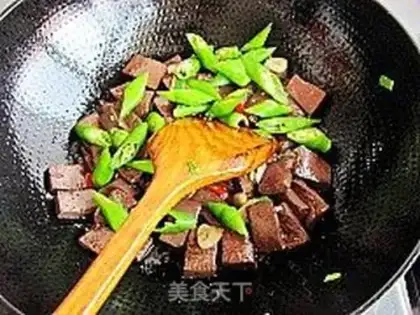 Make Pepper fried duck blood step 8
