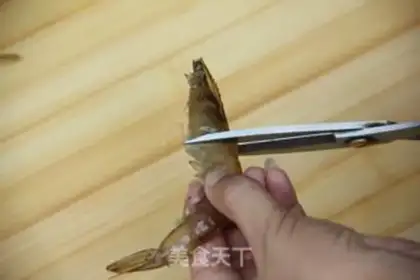 Make Homemade shrimp dry step 2
