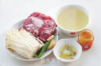 Make Sour soup needle, fat cow step 0
