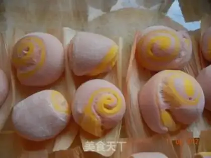 Make Double-coloured buns step 5