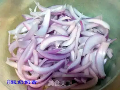 Make Onion steak step 1