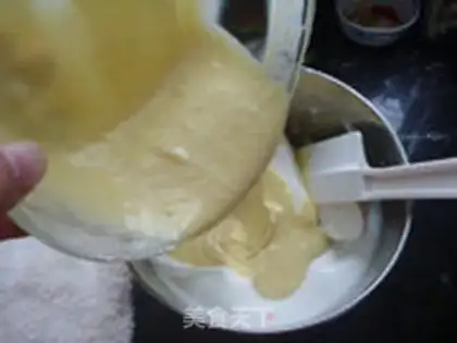 Make Yogurt cupcakes step 13