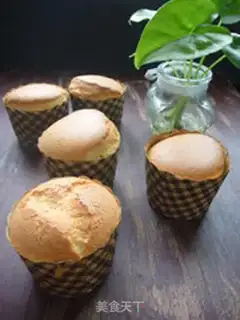Make Yogurt cupcakes step 19