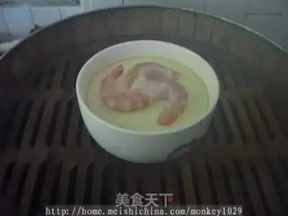 Make Shrimp steamed eggs step 3