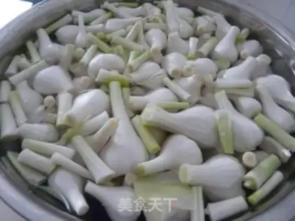 Make Pickle garlic step 0
