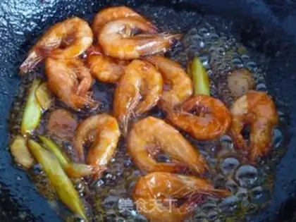 Make Tomato shrimp step 8